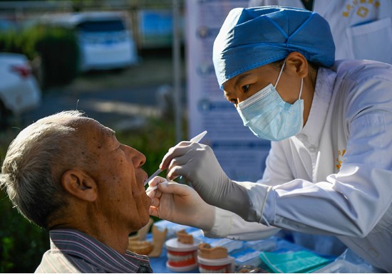 爱护牙齿 关注健康