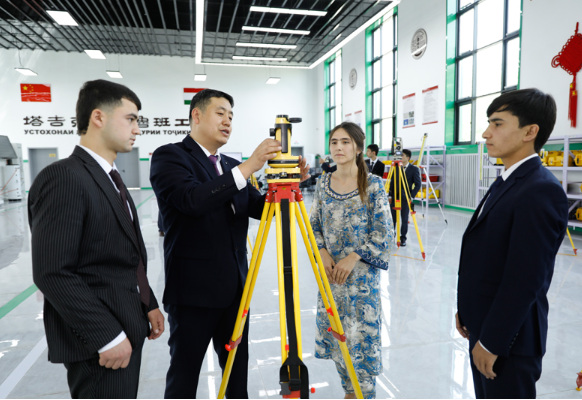 携手构建更加紧密的中国—中亚命运共同体——写在中国—中亚峰会即将举行之际