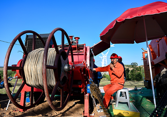 内蒙古：加快特高压建设 助力夏季能源供应