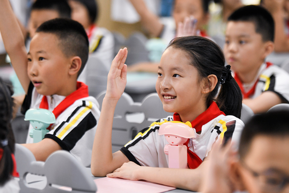 乌鲁木齐：迎接新学年