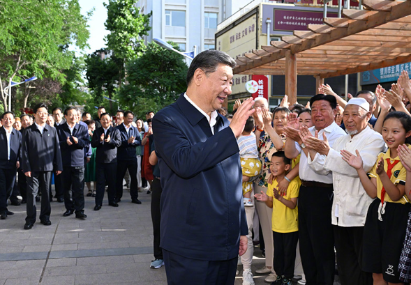 习近平在宁夏考察调研