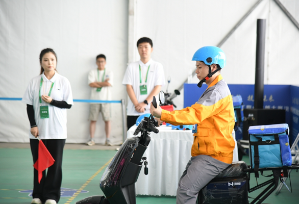 第八届全国职工职业技能大赛决赛在陕西开幕